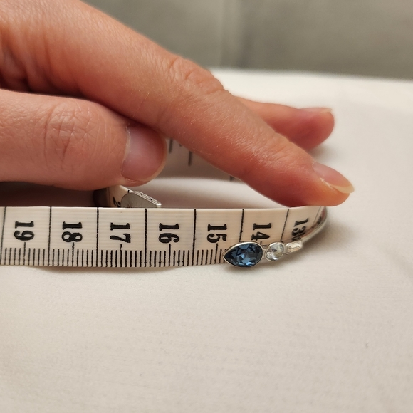 Swarovski Mix and Match Silver Tone Bangle with Blue and Clear Crystals - Size M - Picture 8 of 9
